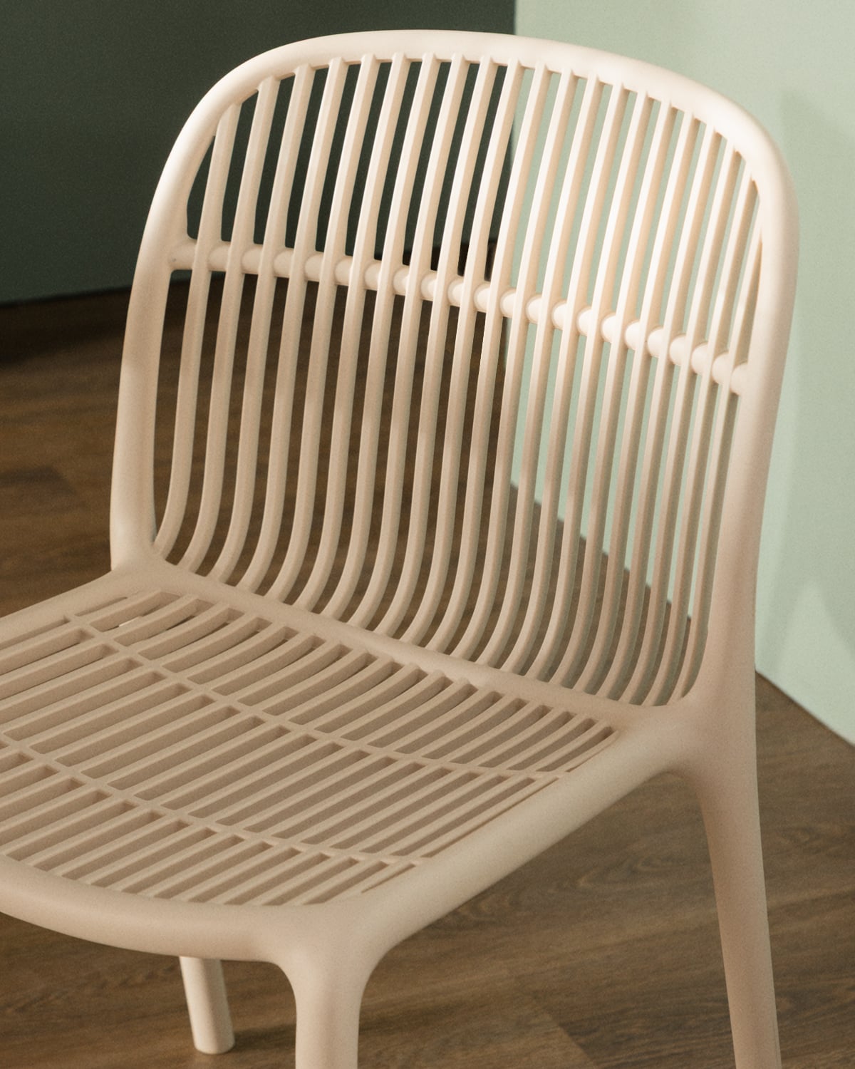 Polypropylene Dining Chair Aisha, gallery image 3