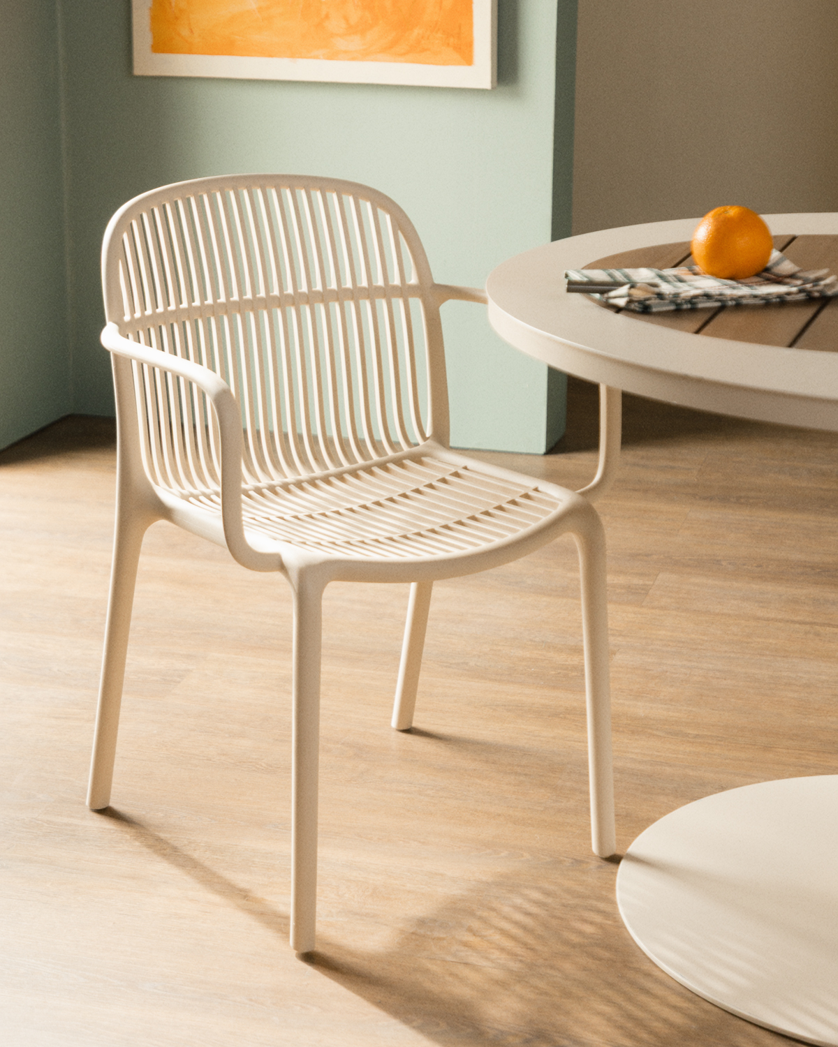 Pack of 4 Aisha Polypropylene Dining Chairs with Armrests, gallery image 2