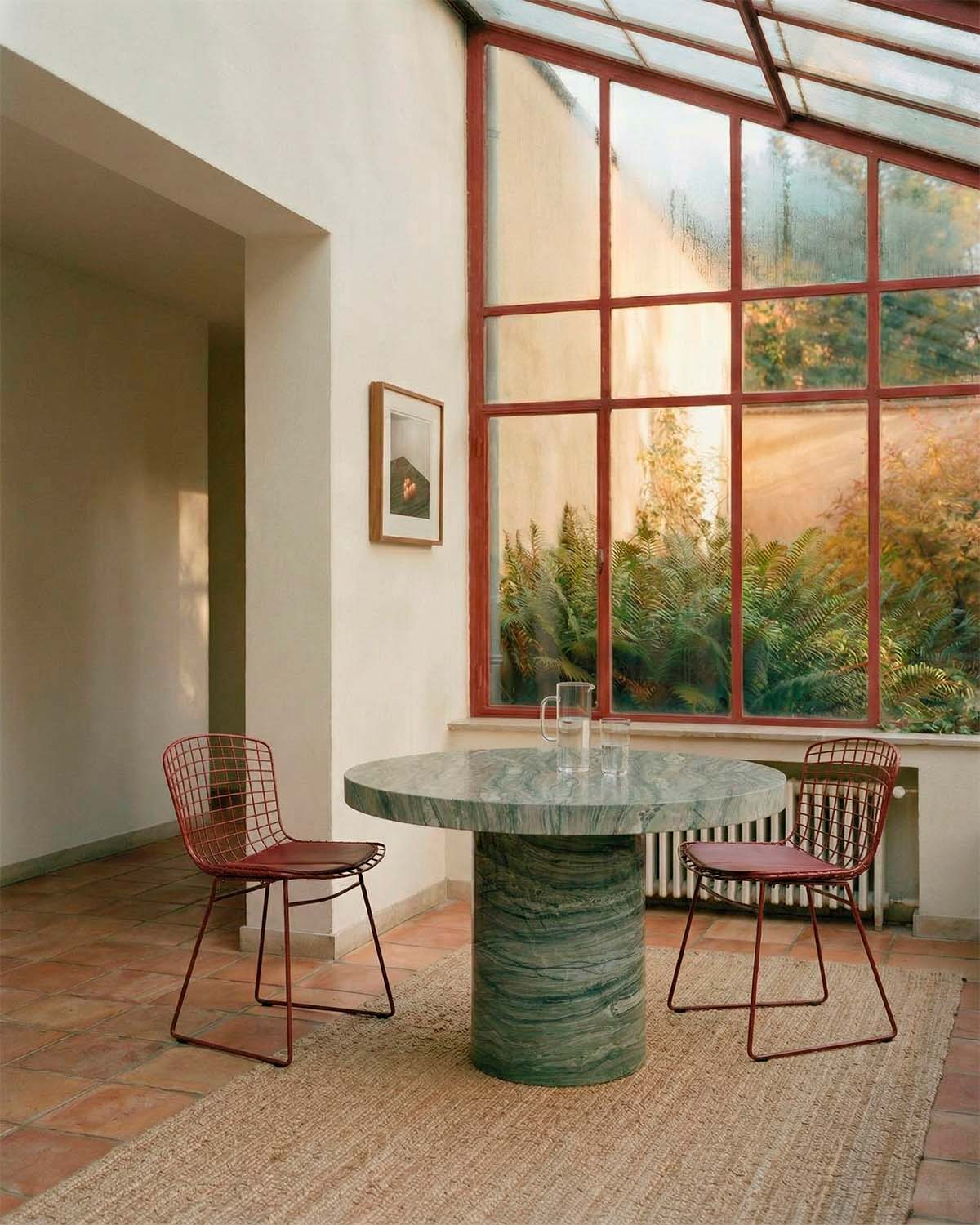 Round Concrete Dining Table (Ø120 cm) Mathis, gallery image 2