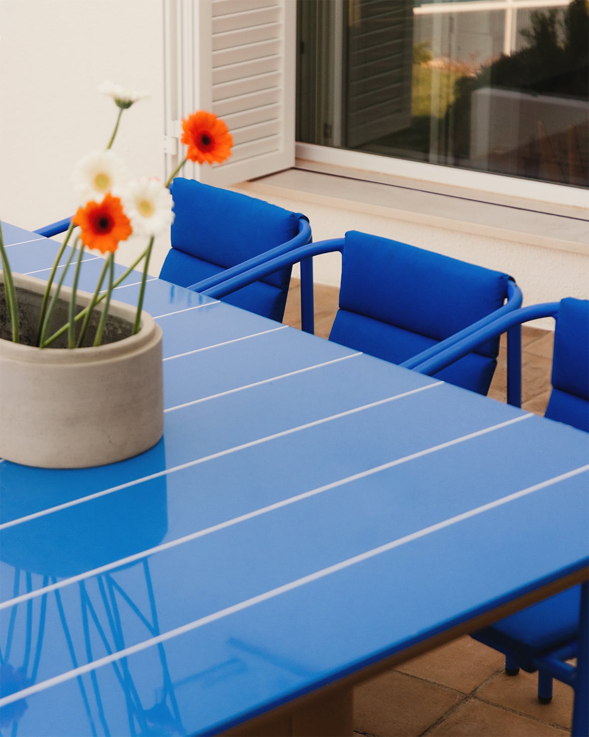 Rectangular Outdoor Table in Cement and Acacia Wood (200x105 cm) Pepe, gallery image 3