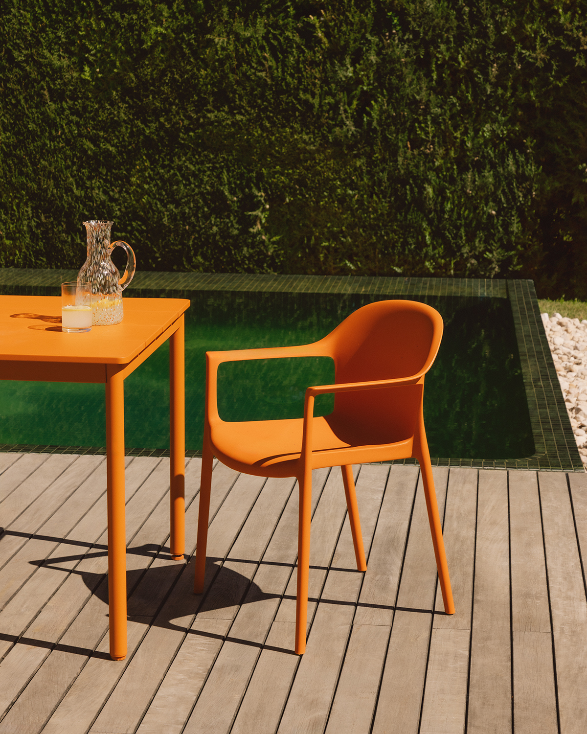 Pack 4 Polypropylene Outdoor Chairs with Armrests Juana, gallery image 2