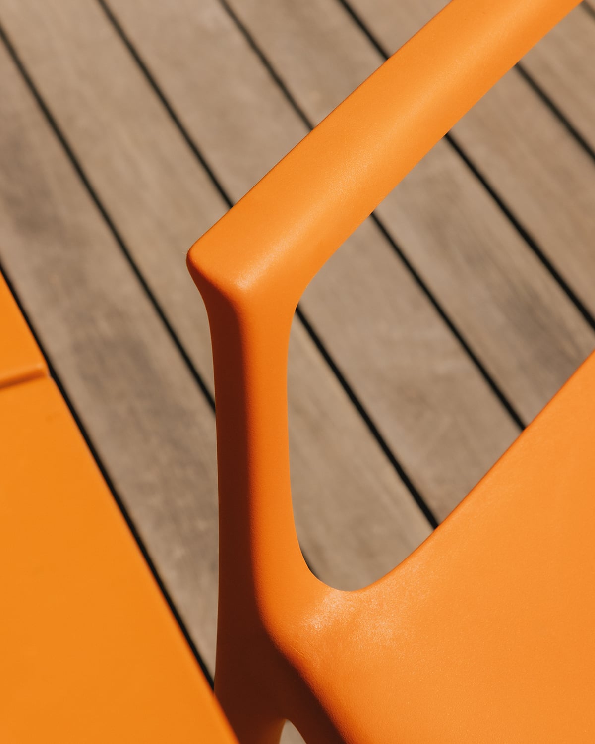 Pack 4 Polypropylene Outdoor Chairs with Armrests Juana, gallery image 3