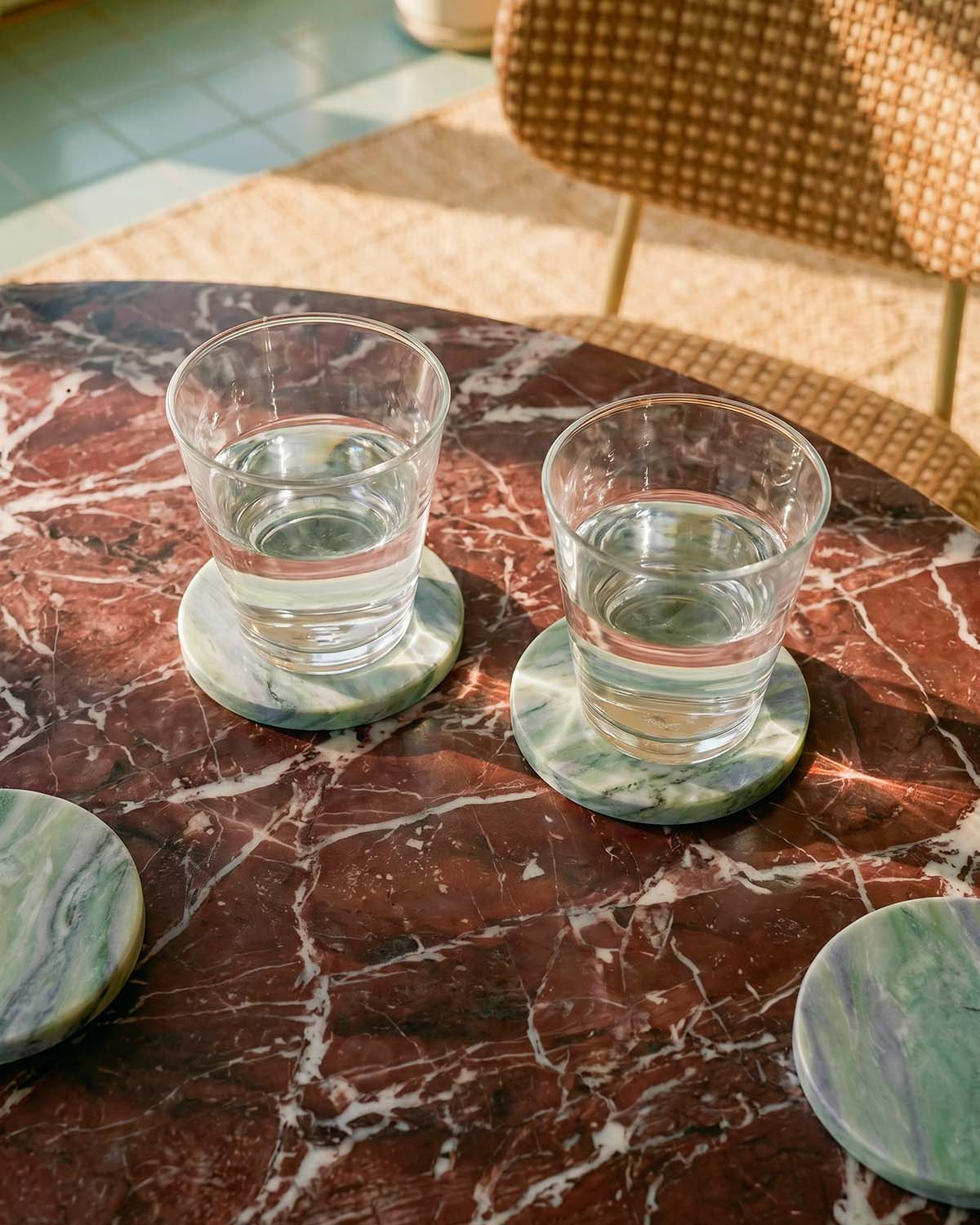 Set of 4 Round Marble Coasters (Ø10 cm) Minao, gallery image 2