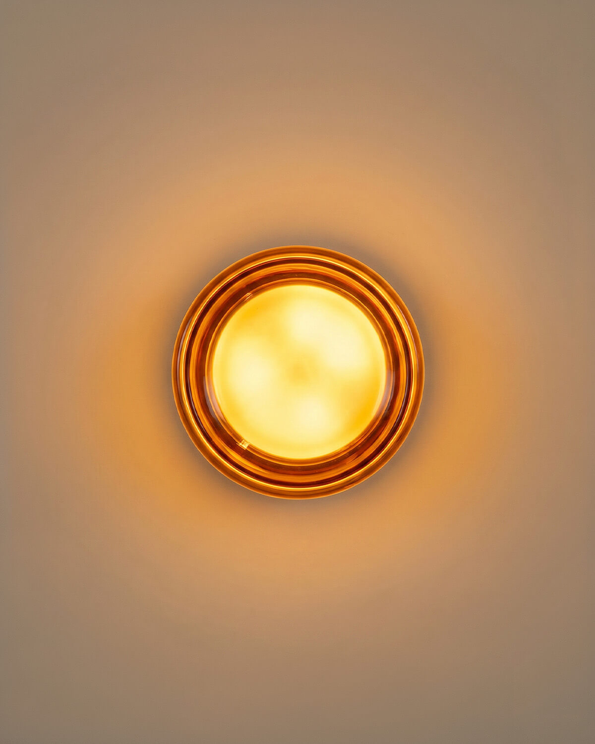 Yasu Glass Outdoor LED Wall Light, gallery image 4