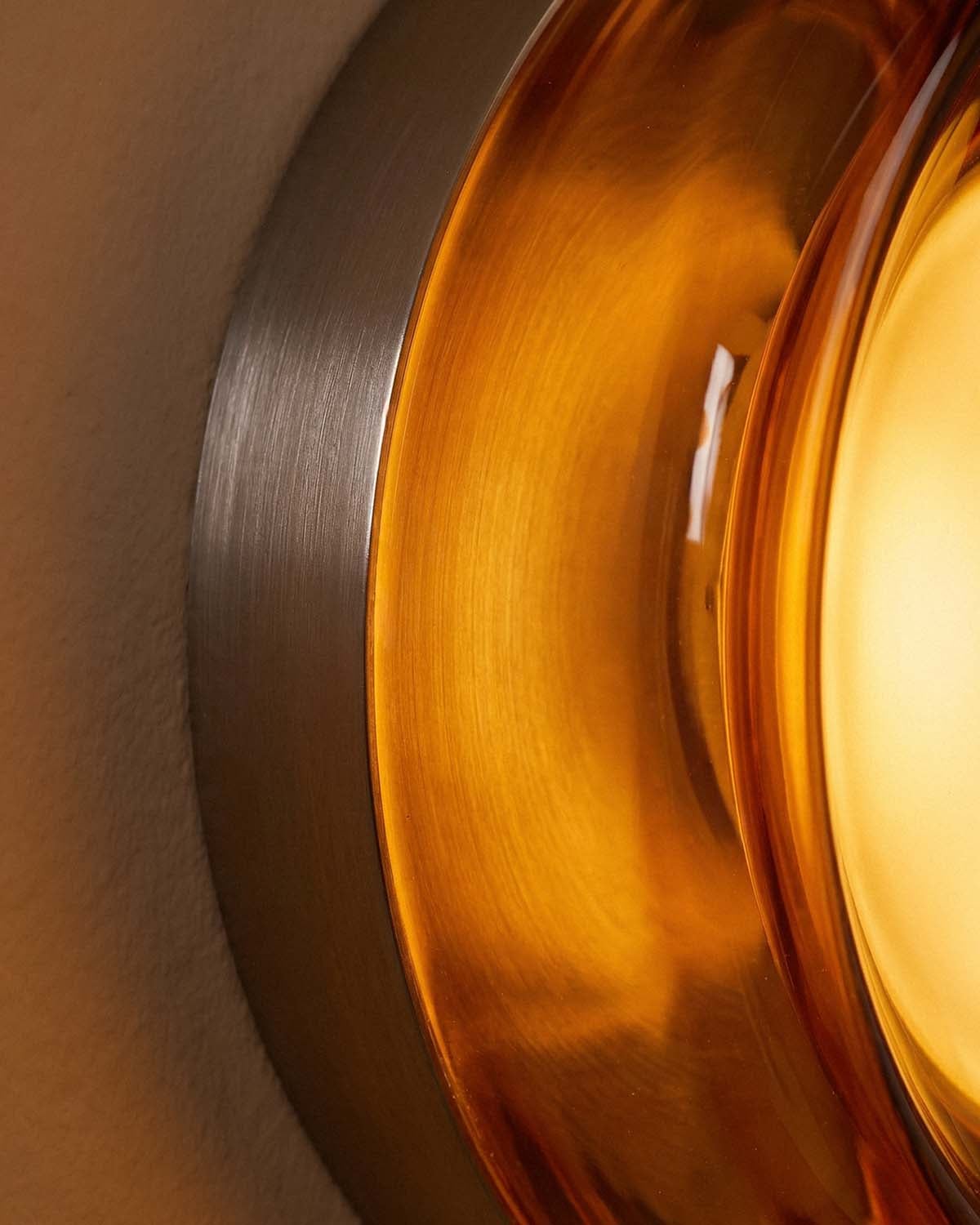 LED Glass Wall Light Yasu, gallery image 3