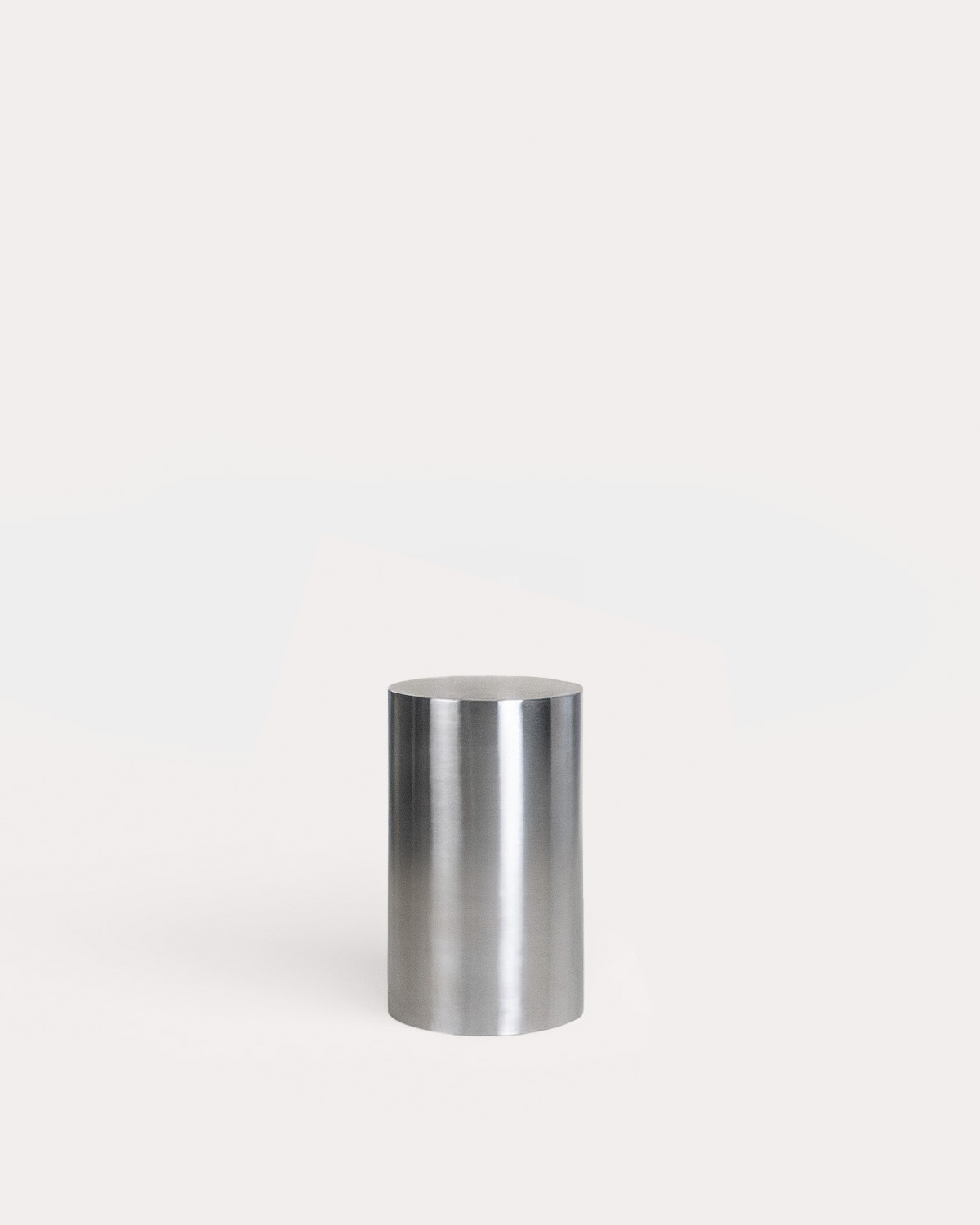 Tollu Metal Pedestal, gallery image 1