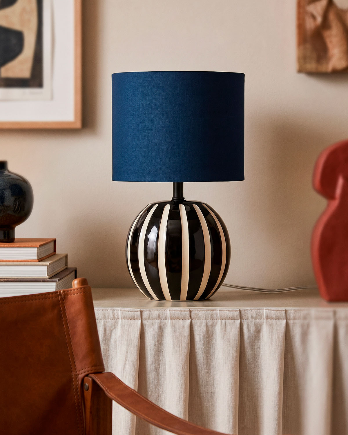 Ceramic Table Lamp Waylen, gallery image 2