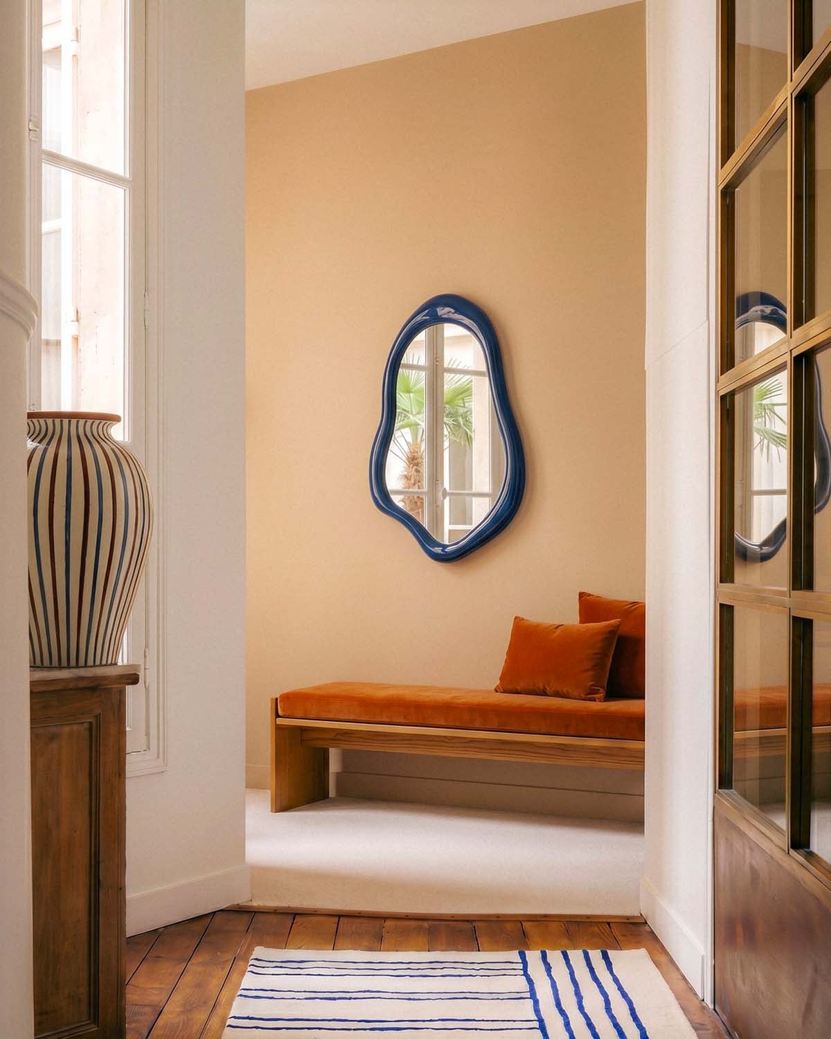 Wooden and Resin Wall Mirror (90x60 cm) Lilos, gallery image 2