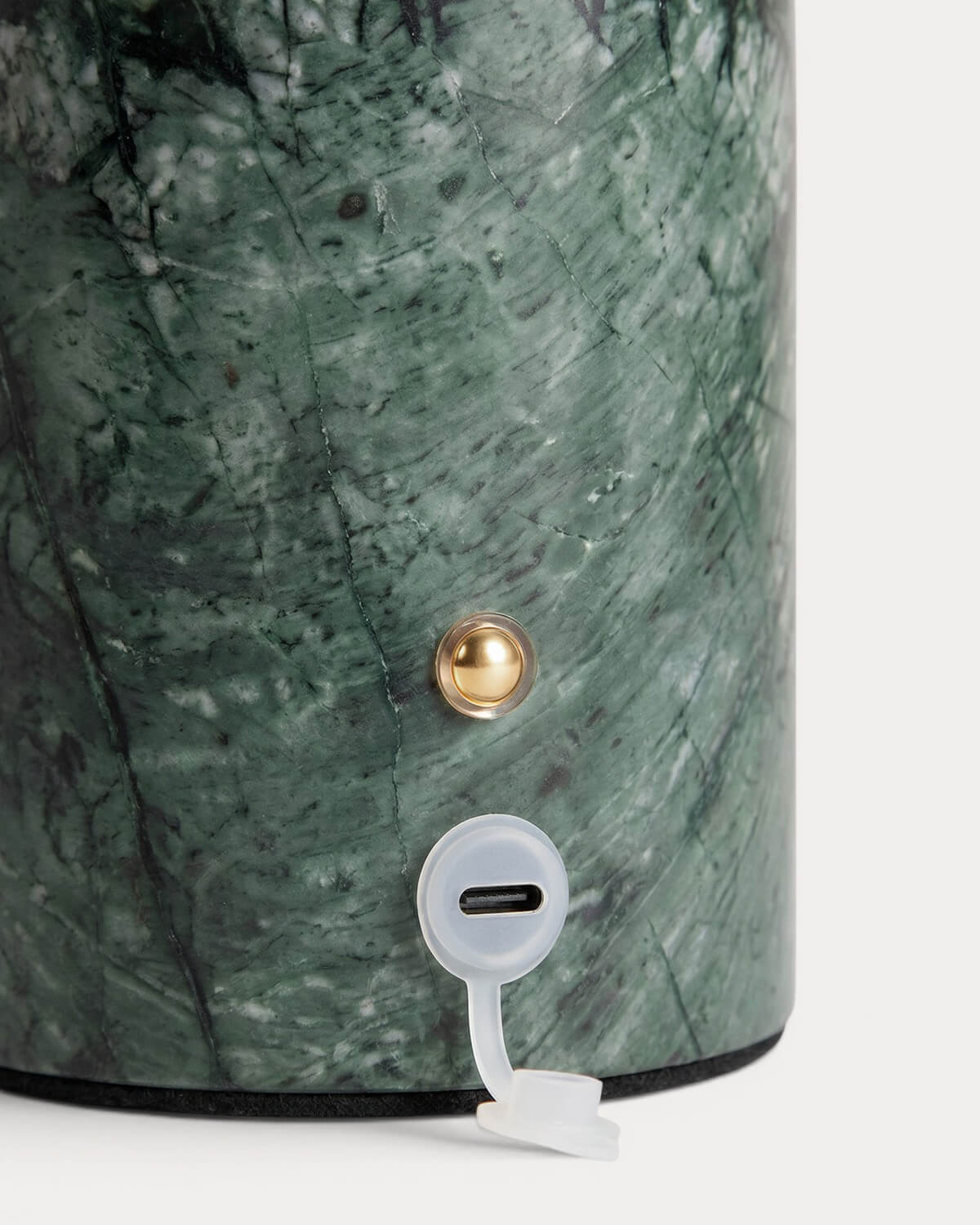 Lámpara de mesa led inalámbrica de mármol y metal Obely, imagen de galer&iacute;a 10