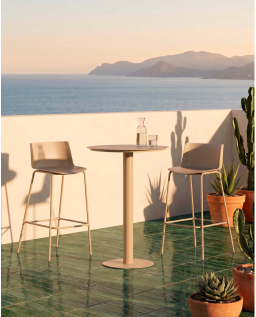 Round metal high table set Ø70 cm Banon and 2 outdoor polypropylene high stools 74 cm Meivy