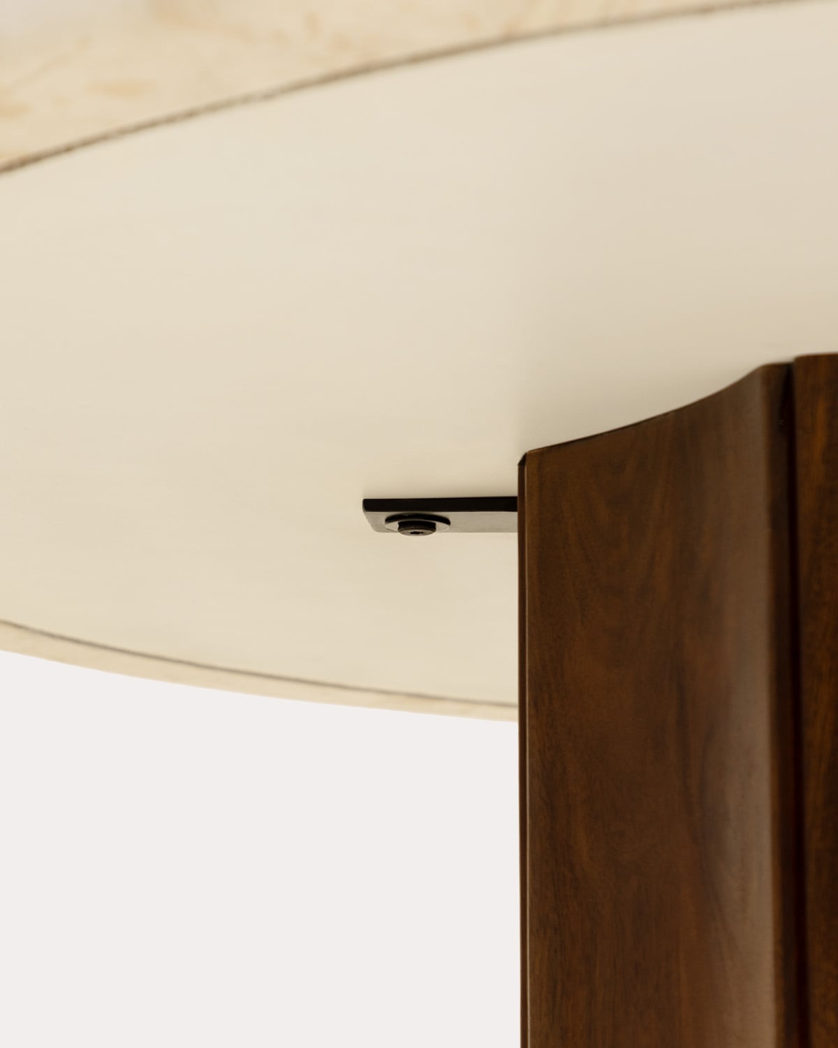 Round Dining Table in Marble and Mango Wood (Ø130 cm) Xanthe, gallery image 8
