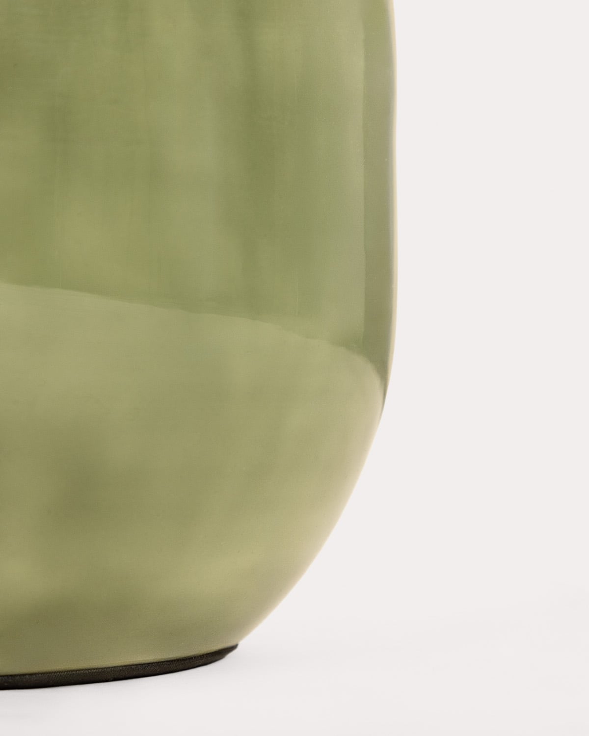 Round metal side table Ø50 cm Lidme, gallery image 6