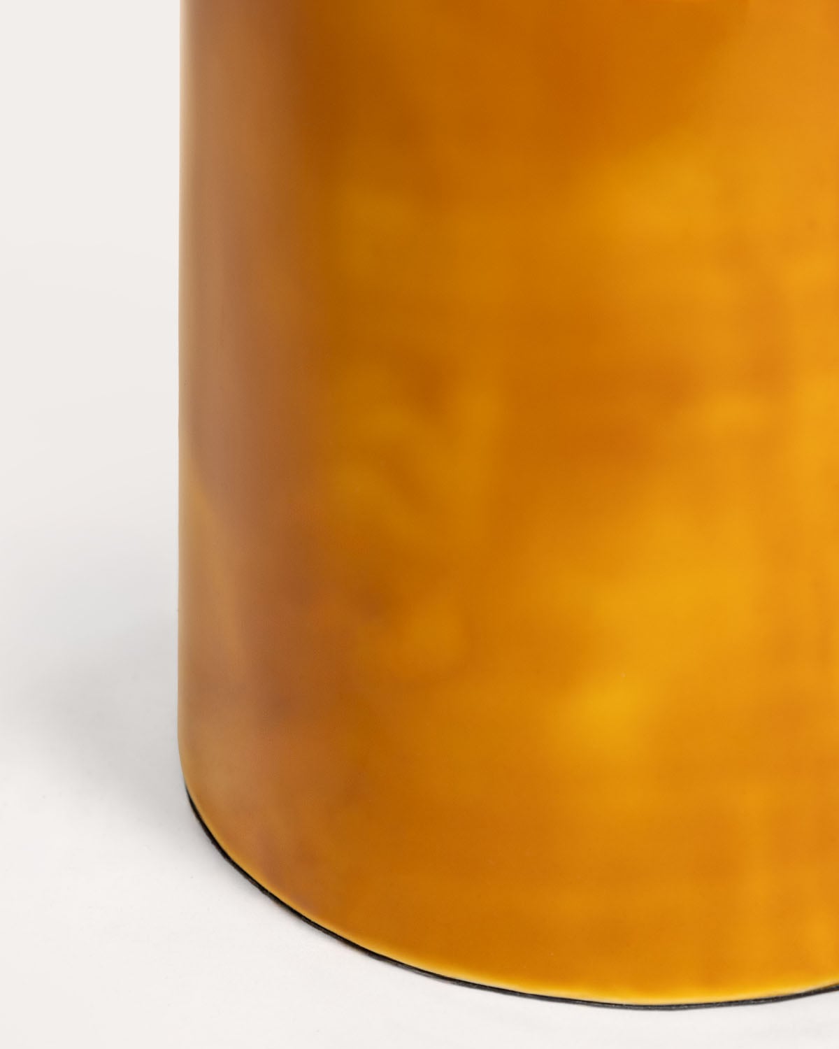 Thyra round metal side table Ø30 cm, gallery image 5