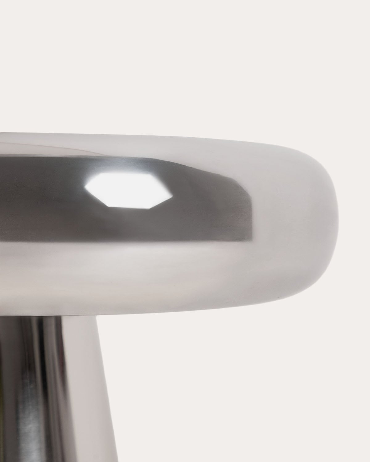 Round metal side table diameter Ø40 cm Rhea, gallery image 8