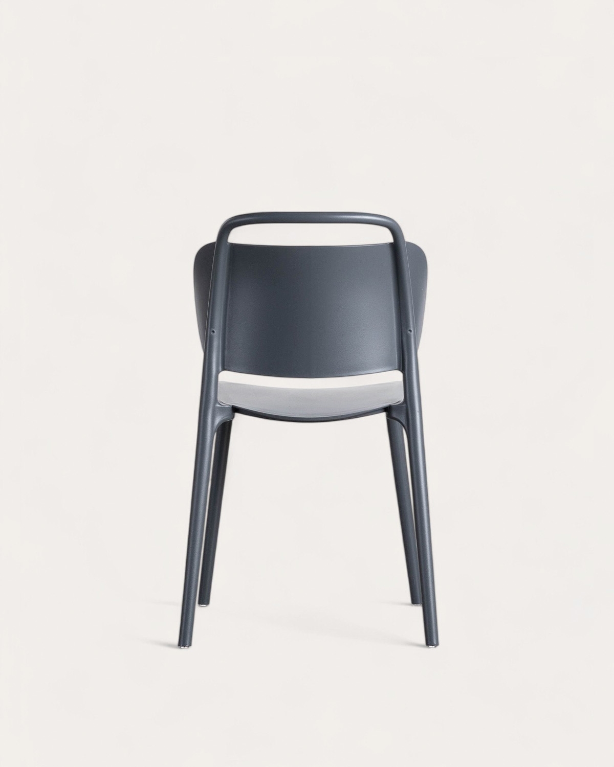 Pack of 4 outdoor polypropylene chairs Kole, gallery image 5
