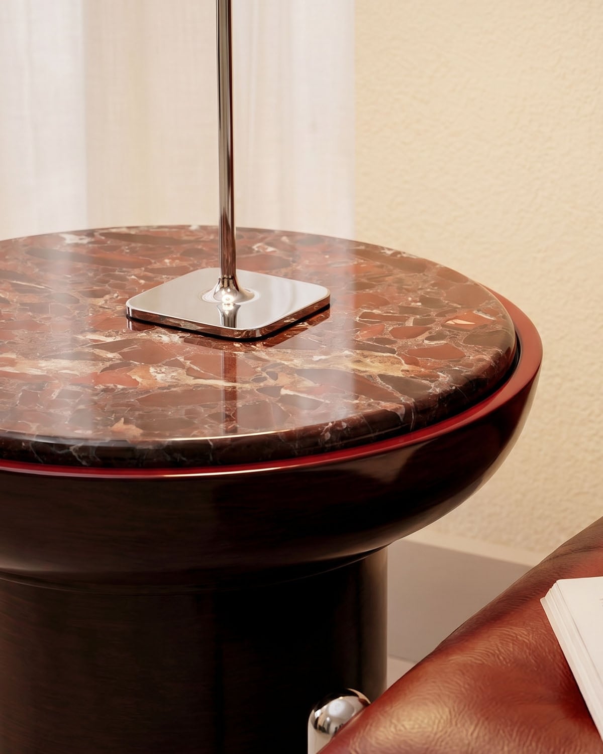 Round side table Ø40 cm made of marble and wood Catrina, gallery image 3