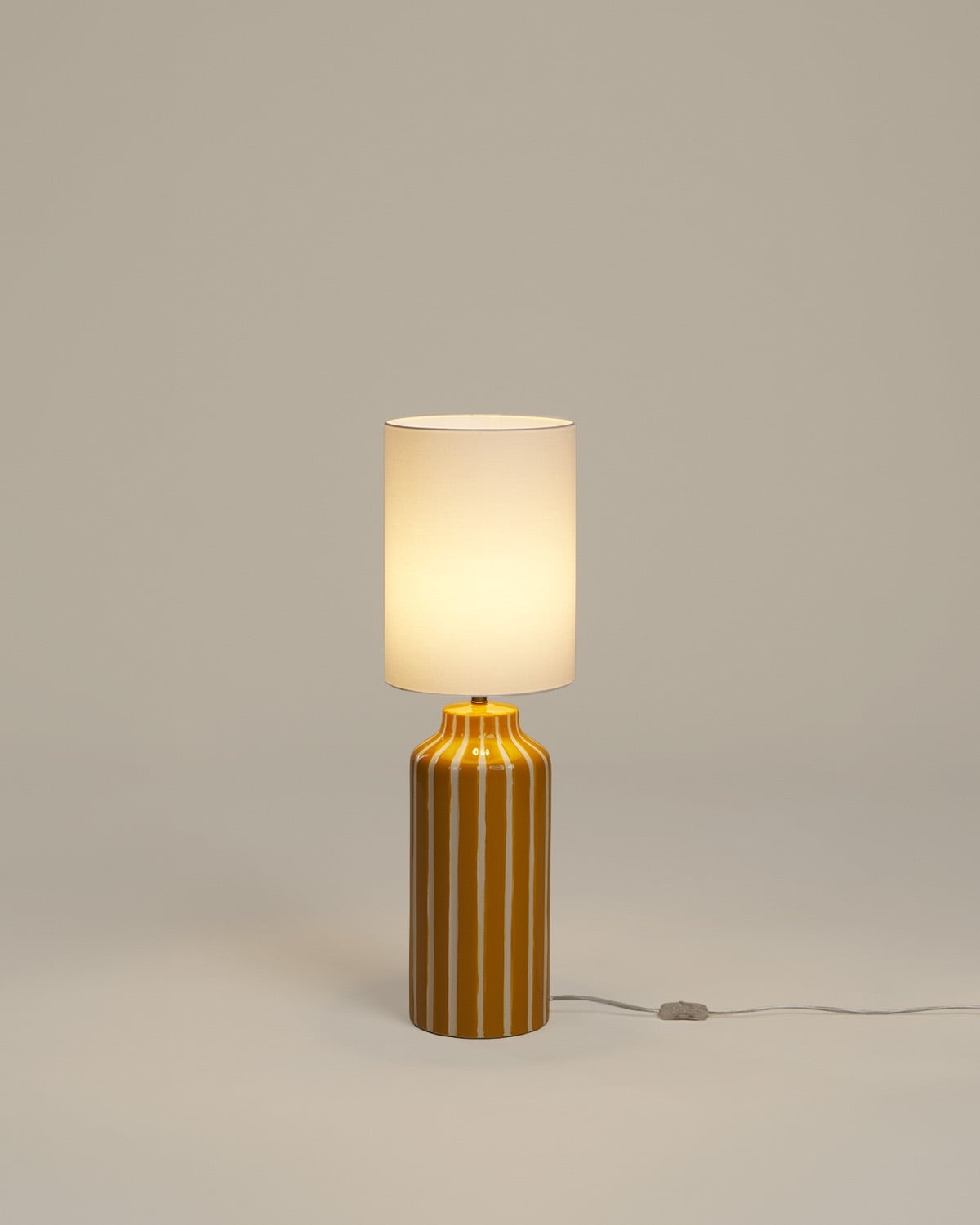 Ceramic table lamp Inhar, gallery image 2