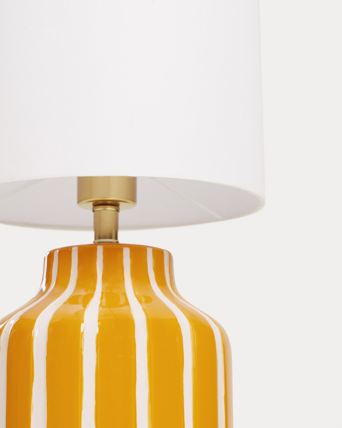 Ceramic table lamp Inhar, gallery image 3