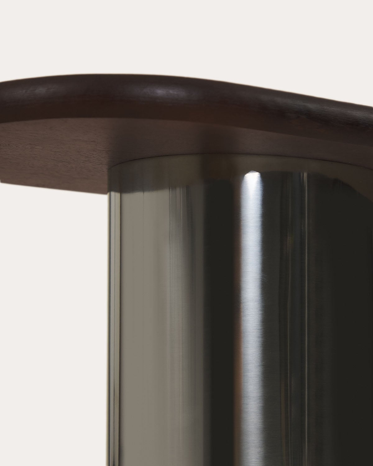 Side table oval metal Lahuga, gallery image 7