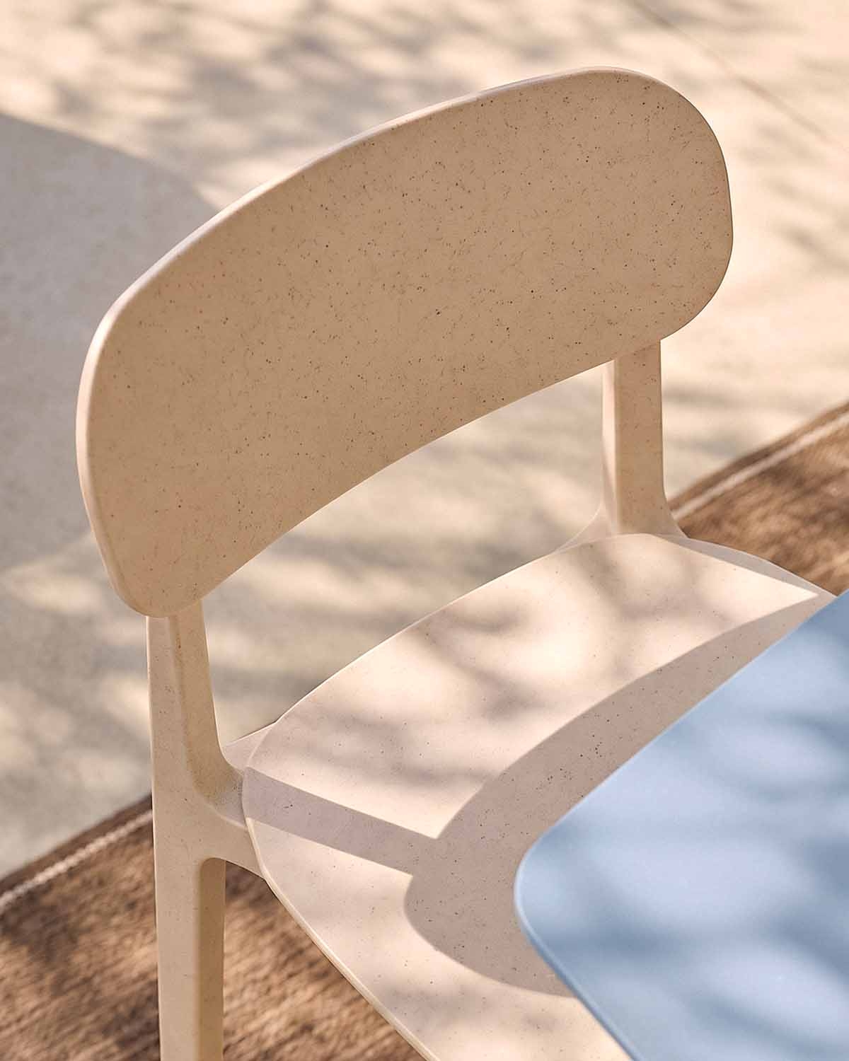 Pack of 2 65 cm outdoor polypropylene bar stools Briel, gallery image 3