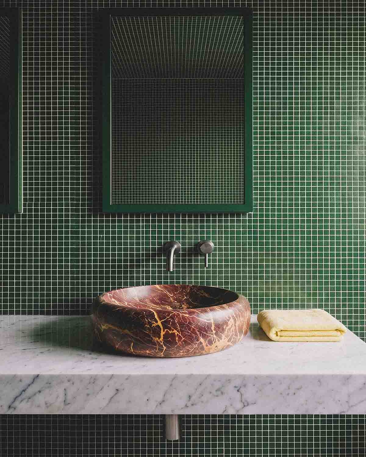 Round marble washbasin Ø42 cm Saskia, gallery image 2