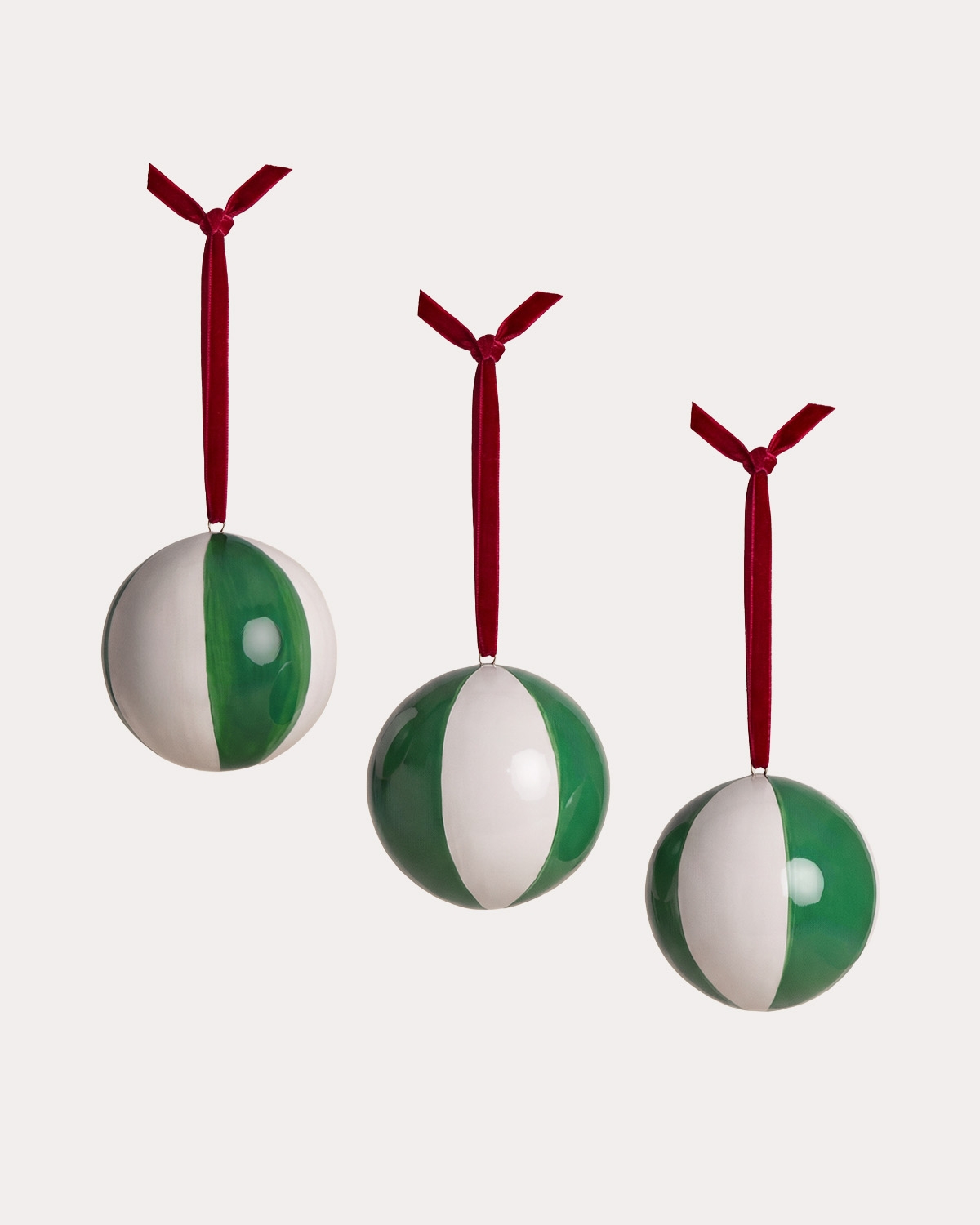 Pack of 3 Christmas balls Ø8 cm made of dolomite Itzae, gallery image 1