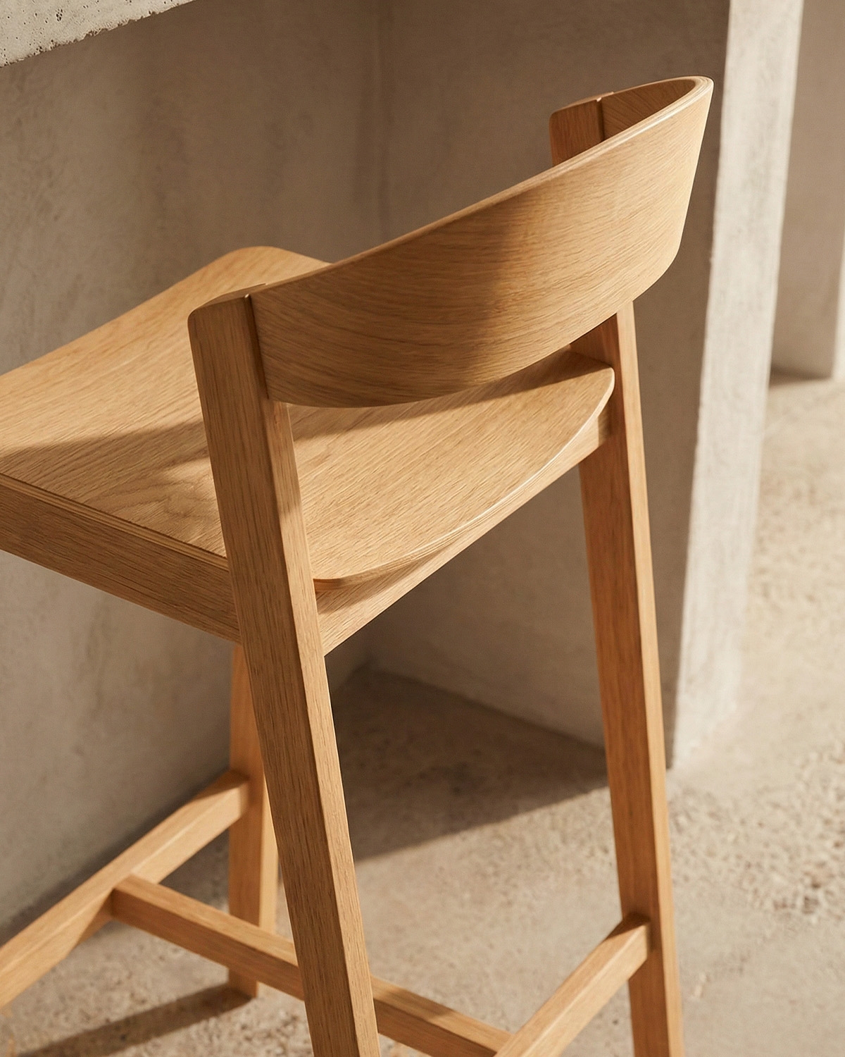 Oak wood bar stool 65 cm Laly, gallery image 3